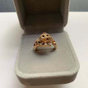 Elegant Panther Gold and Black Ring